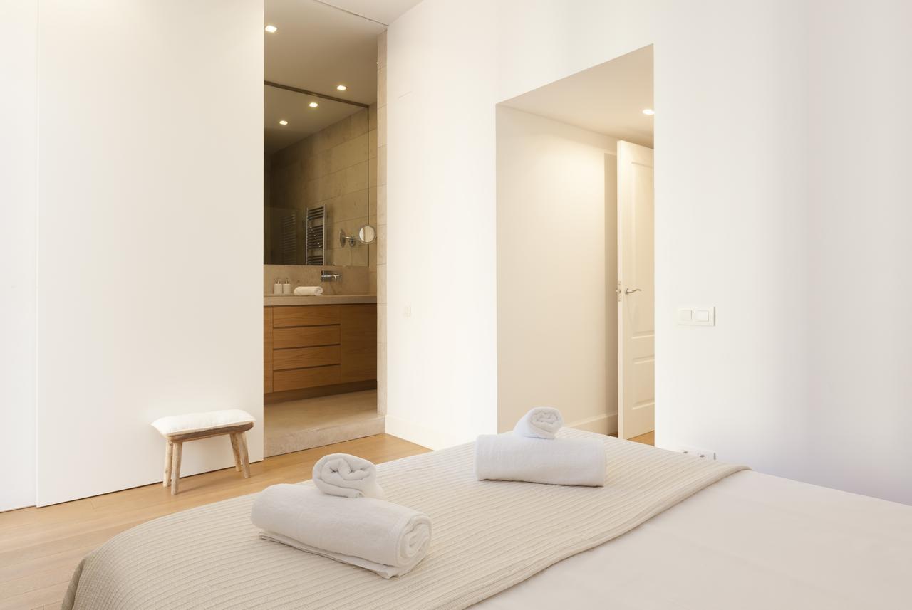 Click&Flat Luxury Sant Joan Apartment Барселона Екстериор снимка